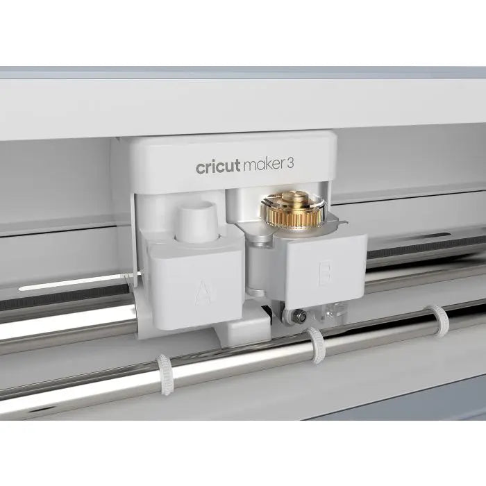 CIRCUT MAKER 3. Plotter da taglio elettronico con funzioni Smart