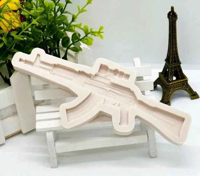 Grande Fucile Automatico AK-47 di 15 cm. Stampo in silicone