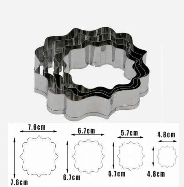 Set di 4 grandi Cornici decorative in metallo. Stampo Cutter Tagliapasta Cornice (Copia)