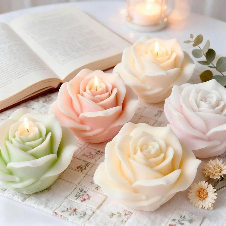 Mano che abbraccia una Rosa. Stampo in silicone anche per Candele e Saponi