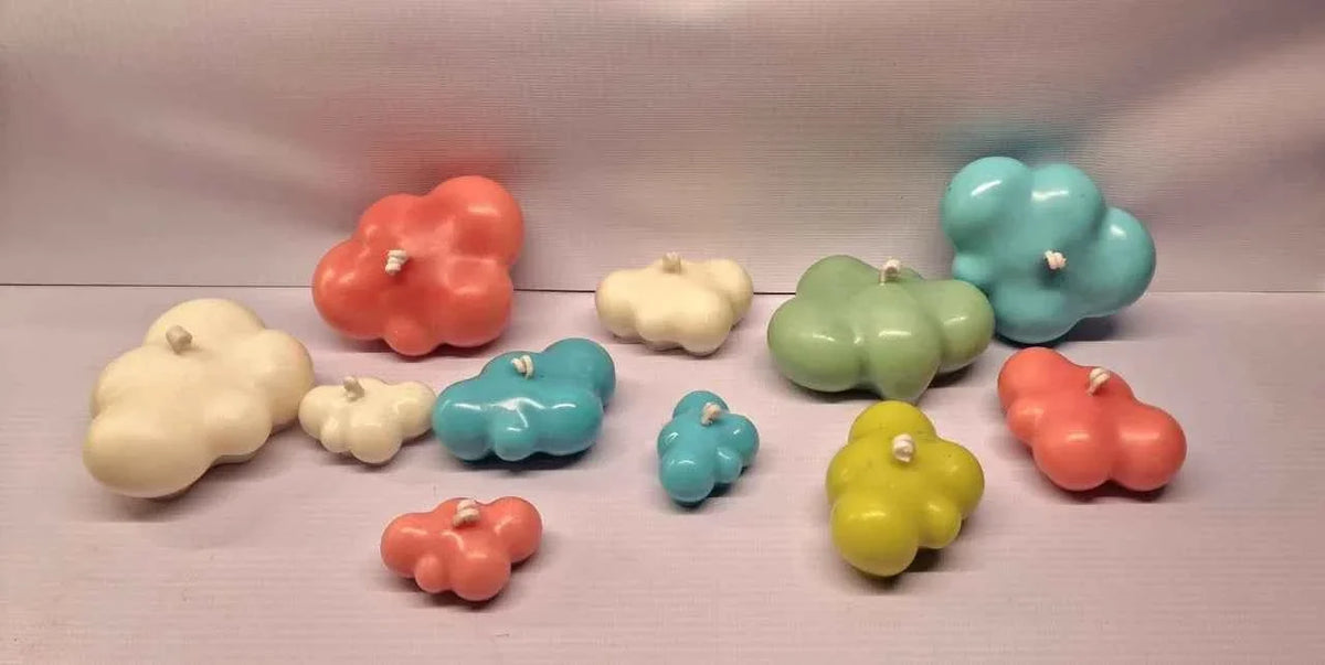 Set di 3 Nuvolette di varie dimensioni. Candele in molti colori. Naturali al 100%
