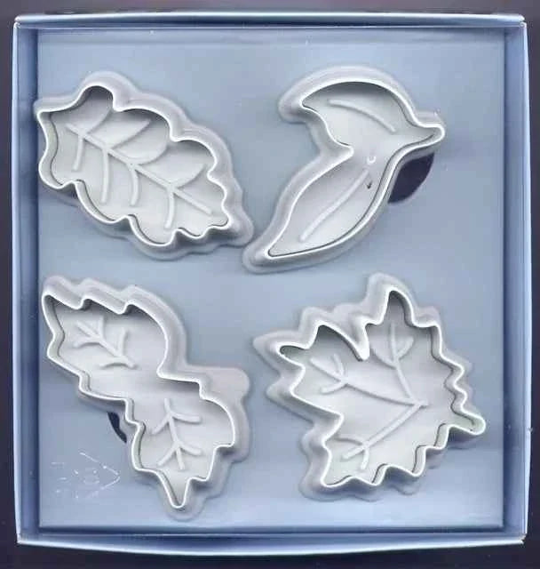 Foglie varie. Set di 4 Stampi espulsione Tagliapasta