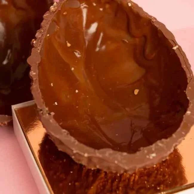 Uovo Granellato Arachidi e Caramello