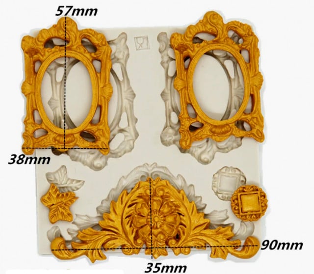 Cornice decorata con decorazioni Barocche Vintage. Stampo in silicone