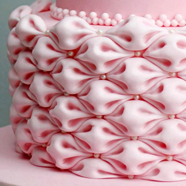 Large Easy Fabric Puff. Elegante Bordo in silicone