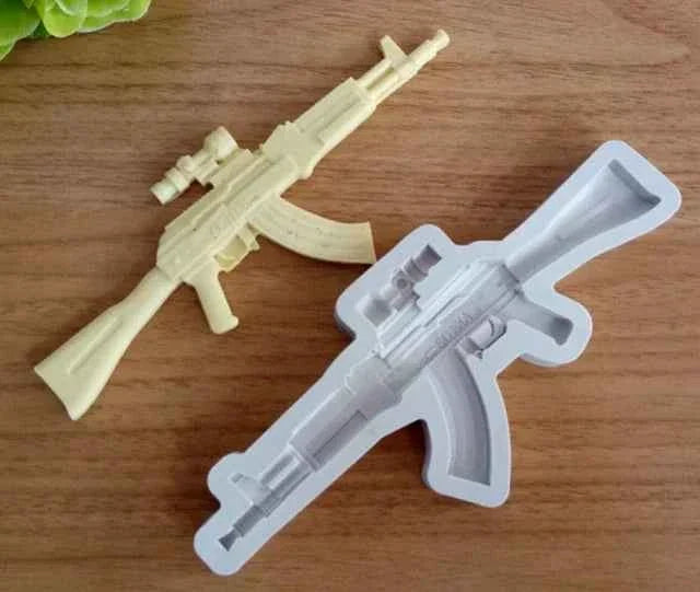 Grande Fucile Automatico AK-47 di 15 cm. Stampo in silicone