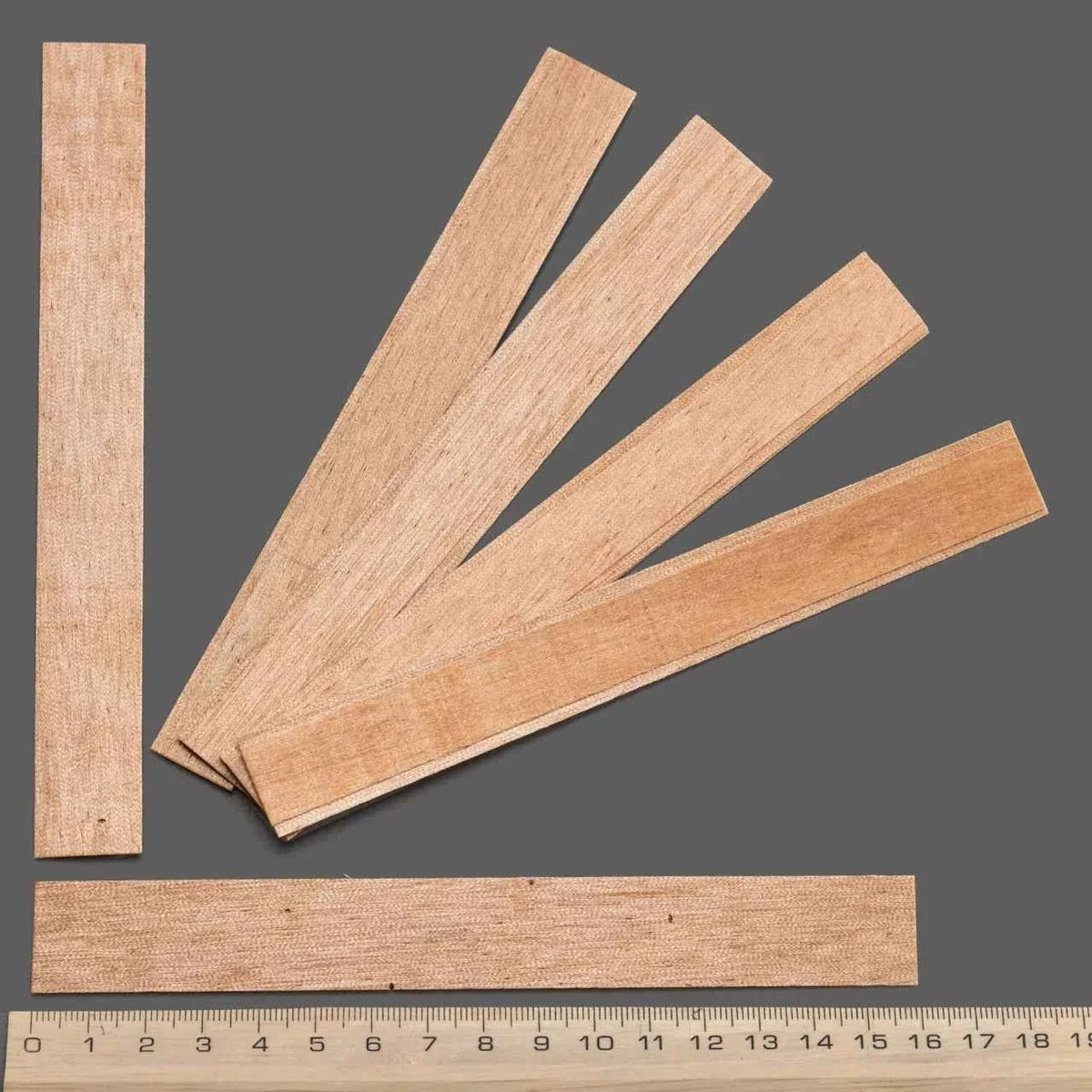 Stoppini a Croce di 13 cm in legno intrecciato per candele