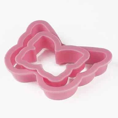 Set di 5 Tagliapasta a incisione a forma di Farfalle con varie misure.