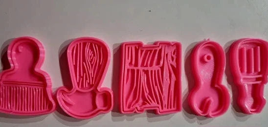 Attrezzi Lavoro. Set di 5 grandi Stampi e 5 Cutter in plastica. Stampo Pennello Martello Tavola Pinza e Cacciavite