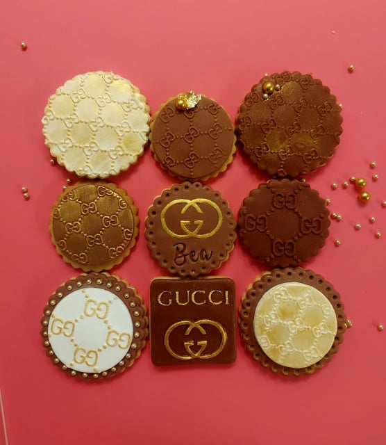 Gucci Griffe. 12 x 10 cm. Stampo in Rilievo