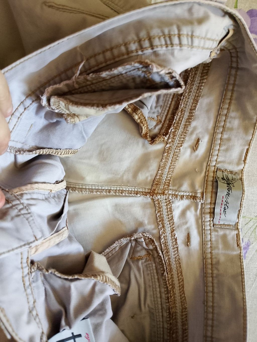 Pantalone Uomo.BEIGE. Pantaloni Eleganti. Tasca America.Taglia 54/L