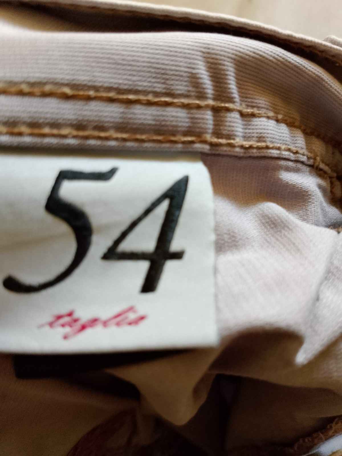 Pantalone Uomo.BEIGE. Pantaloni Eleganti. Tasca America.Taglia 54/L
