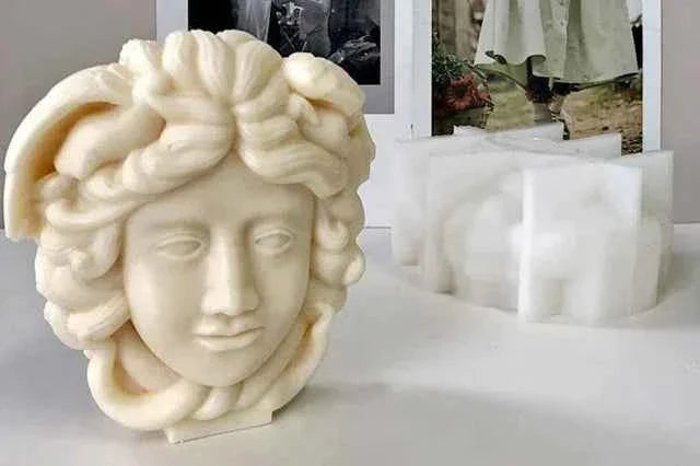 Medusa. Griffe Versace. Stampo di 7 x 6 cm in silicone