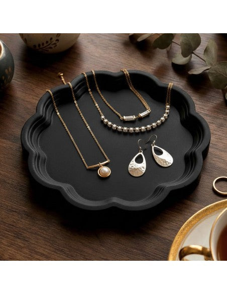 AQUA RESIN BLACK BOX – Il kit creativo completo per creazioni in nero assoluto, con stampo e finitura protettiva